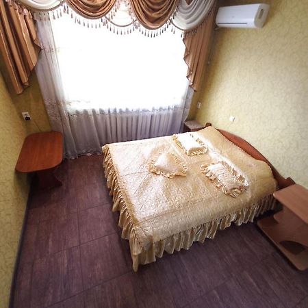 1 комн кв остановка дворец спорта строитель, рядом с улицей химиков Черкаси Екстер'єр фото